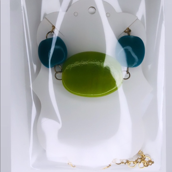 ☼4 for 20$☼Statement Necklace - Picture 5 of 5